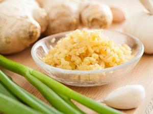 早吃姜?jiǎng)賲?？吃姜的功效你不得不? /></a> </div>
                  <div   id=