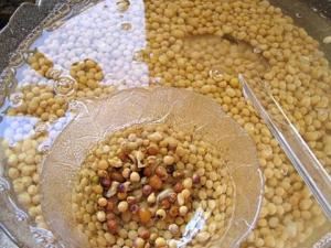 洗豆子為什么會(huì)出沫？洗豆子出泡沫正常嗎