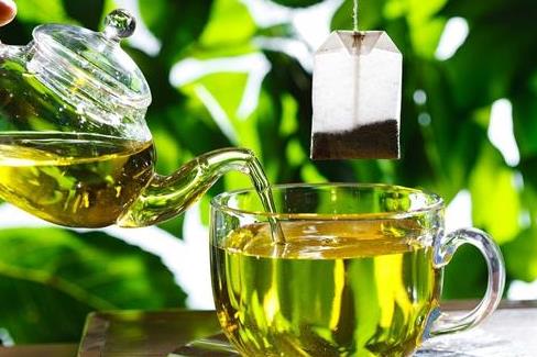 綠茶與紅茶哪個(gè)更健康?喝紅茶有哪些好處?