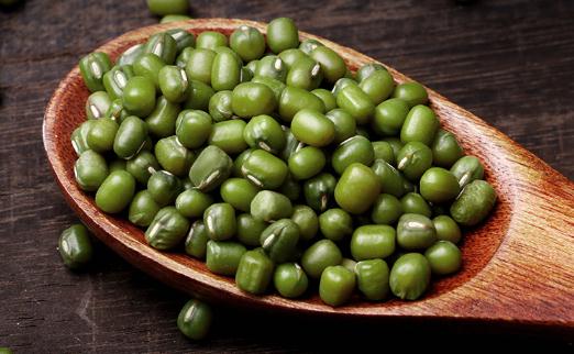 經(jīng)期喝多少綠豆湯合適 經(jīng)常喝綠豆湯有什么好處