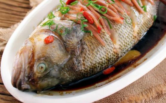 小孩吃鱸魚(yú)需要注意什么?哪些人不宜吃鱸魚(yú)?