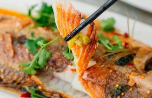 小孩子可以吃鱸魚嗎?吃鱸魚有哪些好處?