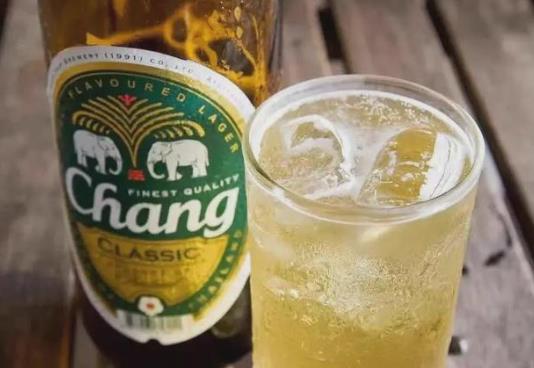 啤酒有泡沫好還是沒有泡沫好?怎么倒啤酒不起泡