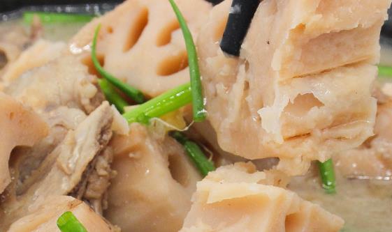 蓮藕排骨湯為什么會(huì)變黑 藕燉湯怎么防止變黑