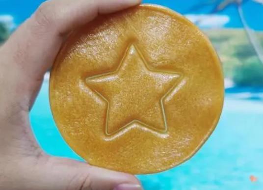 魷魚游戲糖餅是用什么做的?魷魚游戲里面的糖餅怎么做