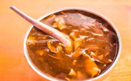 胡辣湯放白胡椒還是黑胡椒 胡辣湯過(guò)期了還能喝嗎