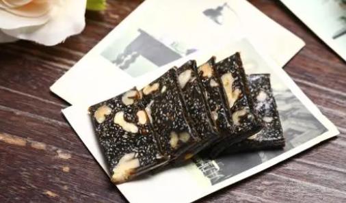 阿膠糕每天吃一片有效果嗎 吃阿膠糕對(duì)女人有什么好處