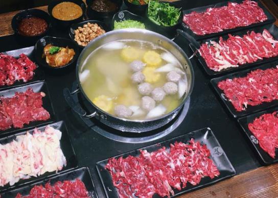 潮汕牛肉火鍋蘸料沙茶醬怎么配?潮汕牛肉火鍋哪個部位好吃最嫩