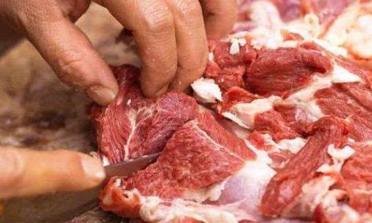 來月經(jīng)可以吃羊肉火鍋嗎?來月經(jīng)吃羊肉好嗎?