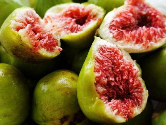 無(wú)花果要?jiǎng)兤げ拍艹詥?新鮮無(wú)花果上火還是去火