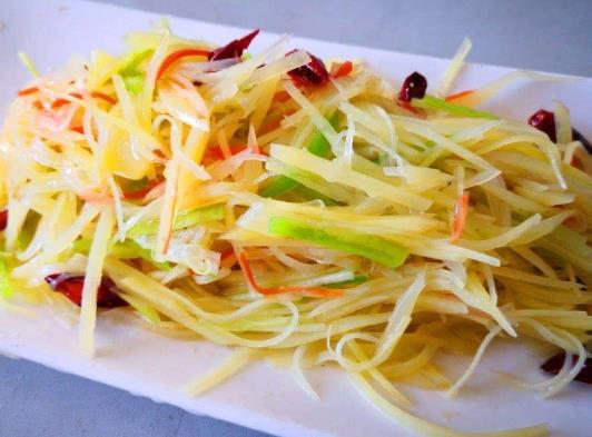 土豆絲過(guò)夜發(fā)黑了能吃嗎?用水泡的土豆絲可以放幾天
