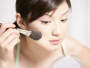 怎樣打底妝？如何使用遮瑕產(chǎn)品？粉底液怎么用