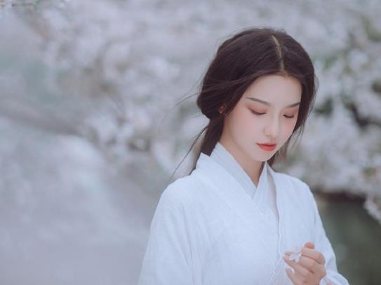 貼雙眼皮松弛怎么恢復?全切雙眼皮術(shù)后怎么護理?