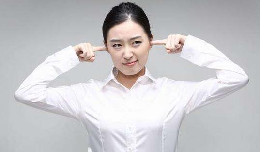 耳垂為什么會長痘?預(yù)防耳垂長痘?