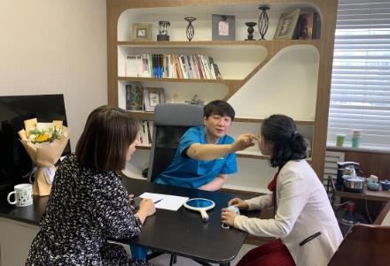 韓國院長李炳澮在美憬坐診嗎?做鼻修復(fù)怎么樣?