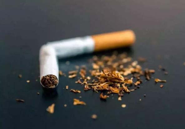 長(zhǎng)期吸煙,感覺胸悶、氣短可能是怎么回事呢?戒煙能延長(zhǎng)壽命嗎?