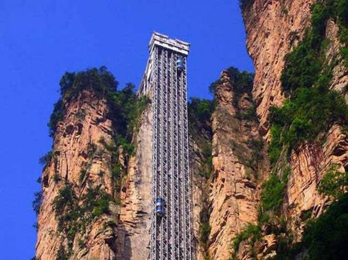 世界最高的觀光電梯在哪里?多高?百龍觀光電梯的簡(jiǎn)介