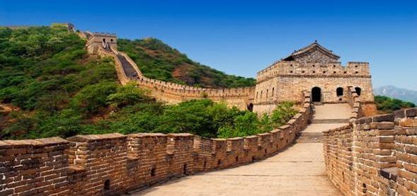 世界上最長(zhǎng)的城墻是什么?中國(guó)萬(wàn)里長(zhǎng)城有多長(zhǎng)
