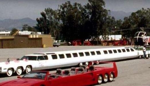 世界上最長(zhǎng)的汽車(chē) 30.5米里面有游泳池和直升機(jī)停機(jī)坪