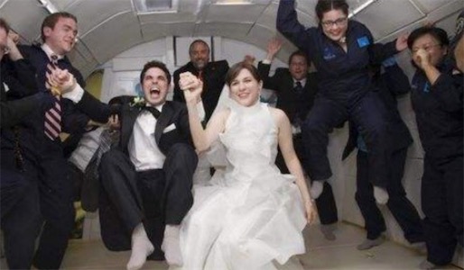 世界上人類首個太空婚禮 俄羅斯裔夫婦在國際空間站成婚