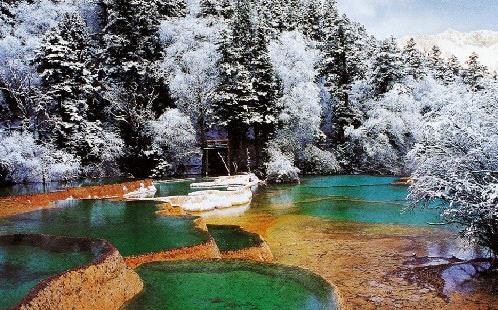 12月份適合去哪里旅游?.jpg
