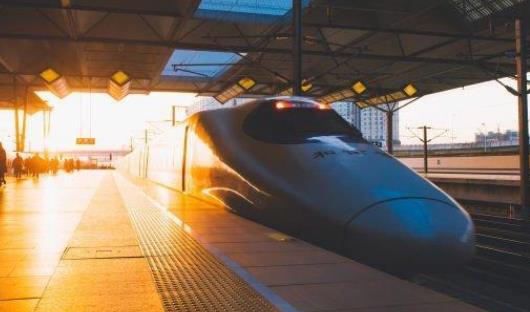 用駕駛證可以坐高鐵嗎?怎樣退在網(wǎng)上購買的高鐵火車票?
