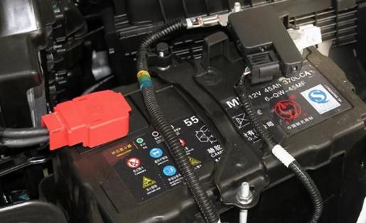 汽車電瓶壽命一般在幾年 汽車舊電瓶值多少錢