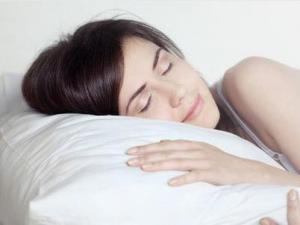 女人睡覺(jué)要脫下三樣?xùn)|西：手表、假牙和胸罩
