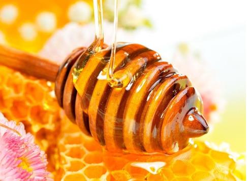 女性經(jīng)期喝蜂蜜水好嗎?經(jīng)期能不能喝蜂蜜水