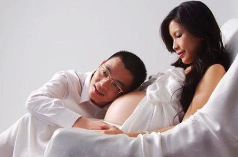 女性孕期出現(xiàn)什么妊娠反應(yīng)需要特別注意 孕期不適該怎么辦