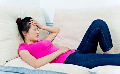 未婚的女性比較容易痛經(jīng)嗎 哪些壞習(xí)慣會(huì)導(dǎo)致痛經(jīng)