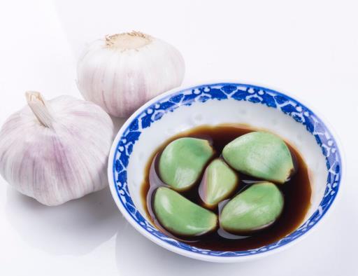 洗過的蒜可以做臘八蒜嗎?腌臘八蒜的蒜洗過了會(huì)怎樣