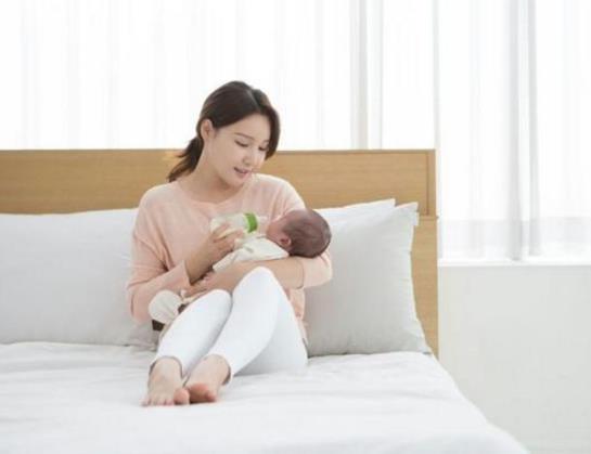 剛出生的寶寶為什么有黃疸?病理性黃疸治得好嗎