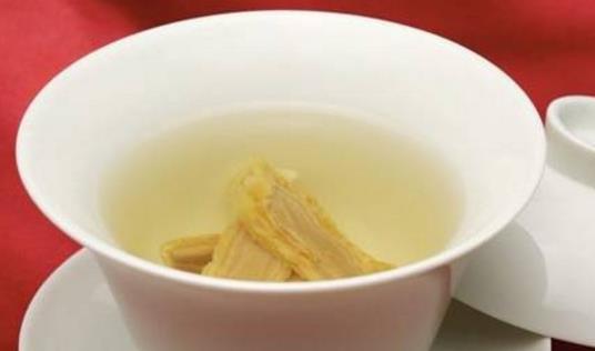 春天可以喝黃芪水嗎 什么季節(jié)可以喝黃芪水