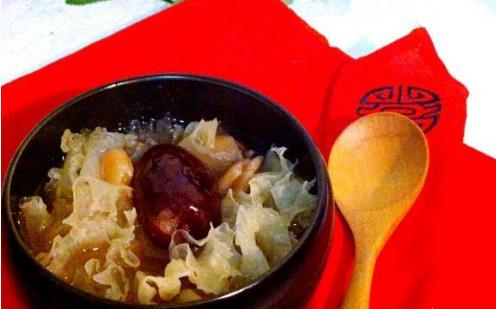 紅棗木耳湯什么時候喝最好?紅棗木耳湯最佳飲用時間