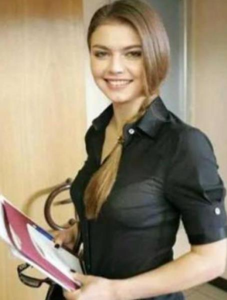 第九名:俄羅斯第一美女——卡巴耶娃.jpg