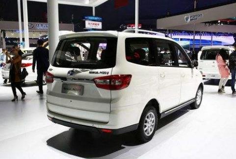 十大面包車銷量排行榜,五菱榮光V價(jià)格低銷量最高