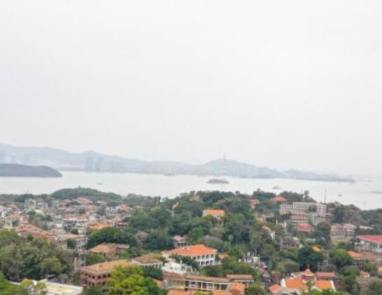 世界十大海濱度假勝地,西礁島是愛貓人士的天堂、巴厘島風景綺麗