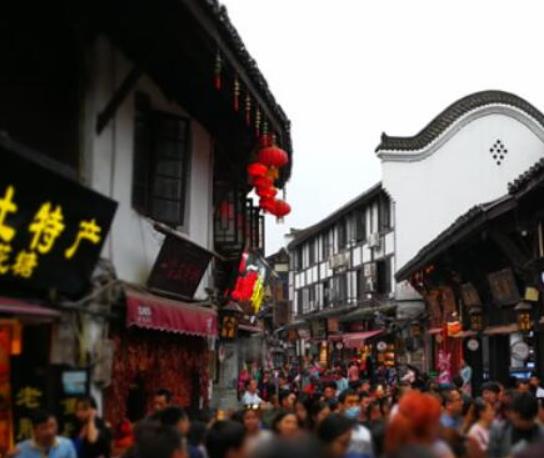 十大重慶旅游必去景點(diǎn),酉陽(yáng)桃花源旅游景區(qū)、長(zhǎng)江三峽風(fēng)景名勝區(qū)風(fēng)景優(yōu)美