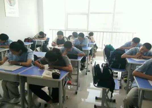 西昌市十大教育培訓(xùn)機構(gòu),一品教育、瑞銘教育培訓(xùn)中心提高學(xué)習(xí)率