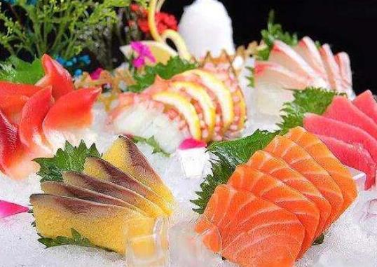 世界十大頂級(jí)名菜,英國(guó)炸魚薯?xiàng)l老少皆宜、法國(guó)鵝肝醬吃法多樣