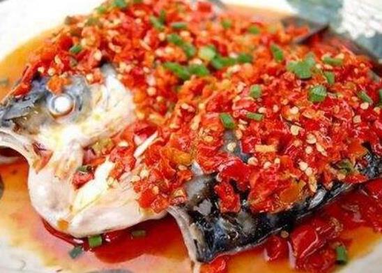 湘菜中的十大硬菜排名,剁椒魚頭鮮辣可口、臘味合蒸做法簡單
