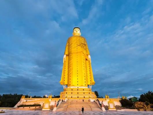 世界十大最高雕塑排名,中原大佛是世界最高、緬甸大佛風景優(yōu)美