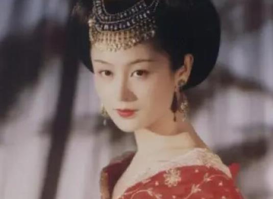 10部無法超越的電視劇,新白娘子傳奇重播次數(shù)多、鹿鼎記編導(dǎo)功力成熟