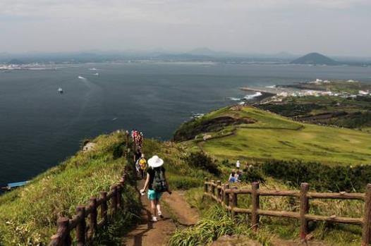 韓國濟(jì)州島十大旅游景點(diǎn)排行榜 濟(jì)州島有什么好玩的地方