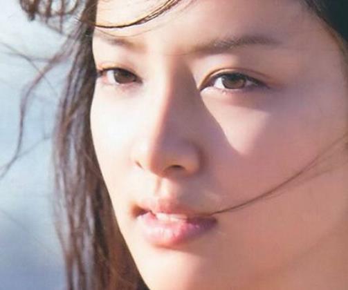 日本五大豐滿女星排行 杉原杏璃是目前最當(dāng)紅的豐滿型女星了