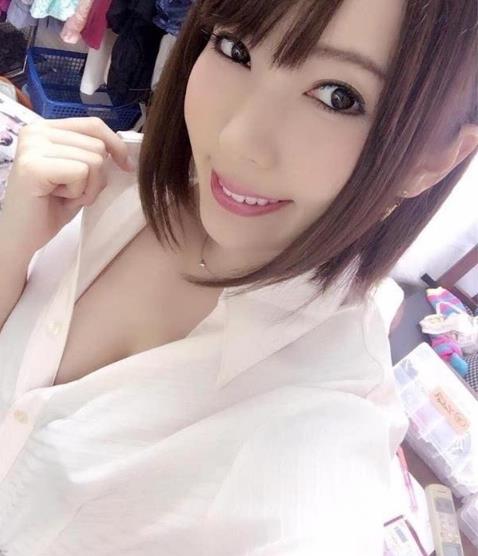 來中國(guó)瘋狂撈金的10大日本AV女優(yōu) 童顏巨乳蒼井空在中國(guó)人氣最高