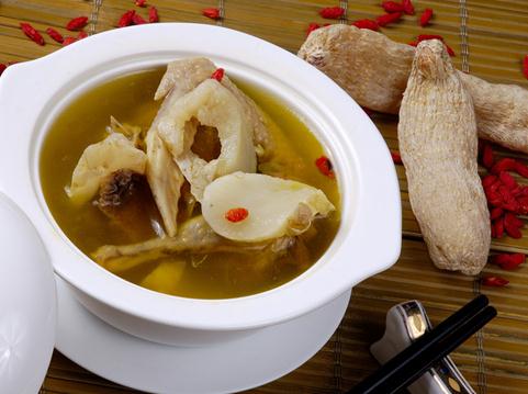 天麻燉老鴿：天麻的功效與作用，天麻的營養(yǎng)價值，天麻的副作用