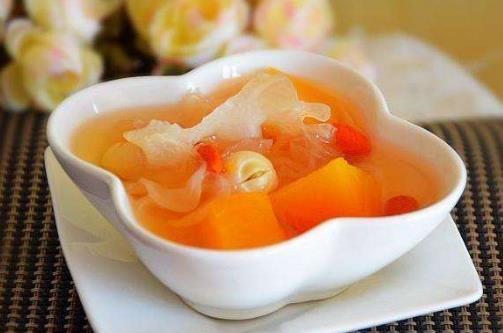 吃銀耳有什么好處?銀耳的營(yíng)養(yǎng)價(jià)值和食療功效