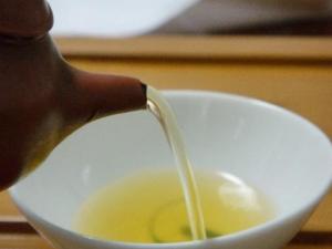 沏茶的最佳水溫是多少？多高的水溫泡茶最好